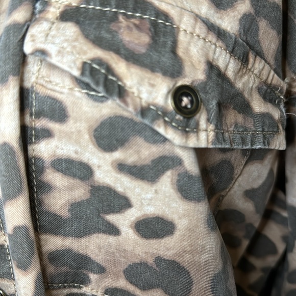 Vintage Havana Blouse Leopard Print Back Tie Detail Long Sleeves Button Down - Picture 6 of 13